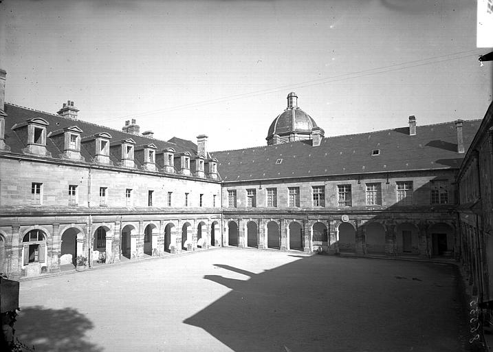 cloître Visitation